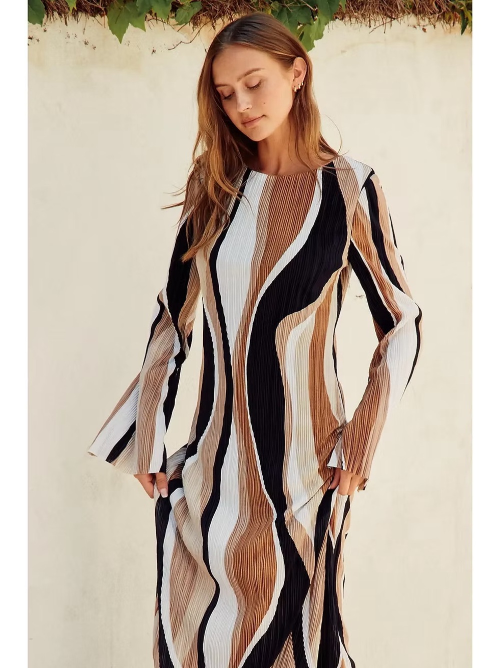 Vici | Satin, Pleated Long-Sleeve Maxi Dress in Brown, Black & White